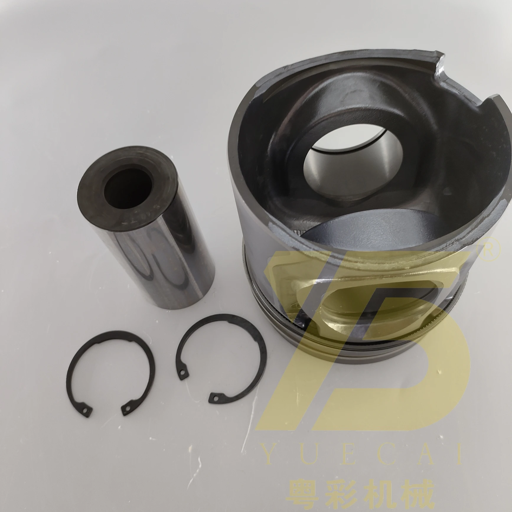 YUE CAI  Piston Kit Liner Kit 04912470 40679600 22215822 22476056 for D8k D5k  VOE40679600 Piston