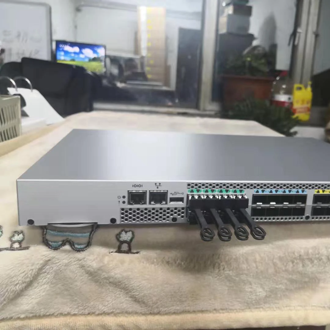 24ポート互換BrocadeG610スイッチBR-G610-8-32G-0/G610-8-16G-0E/G610