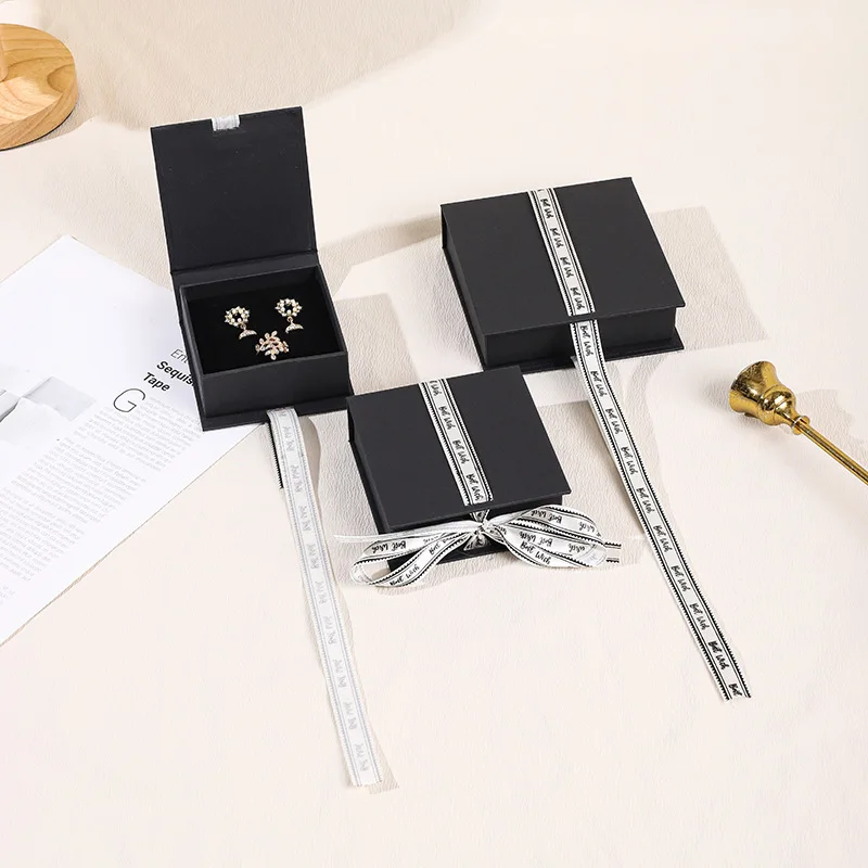 A1 New Product Ribbon Magnet Flip Jewelry Box Luxury Jewelry Packing Ring Watch Necklace Earring Gift Packing Box With Logo details