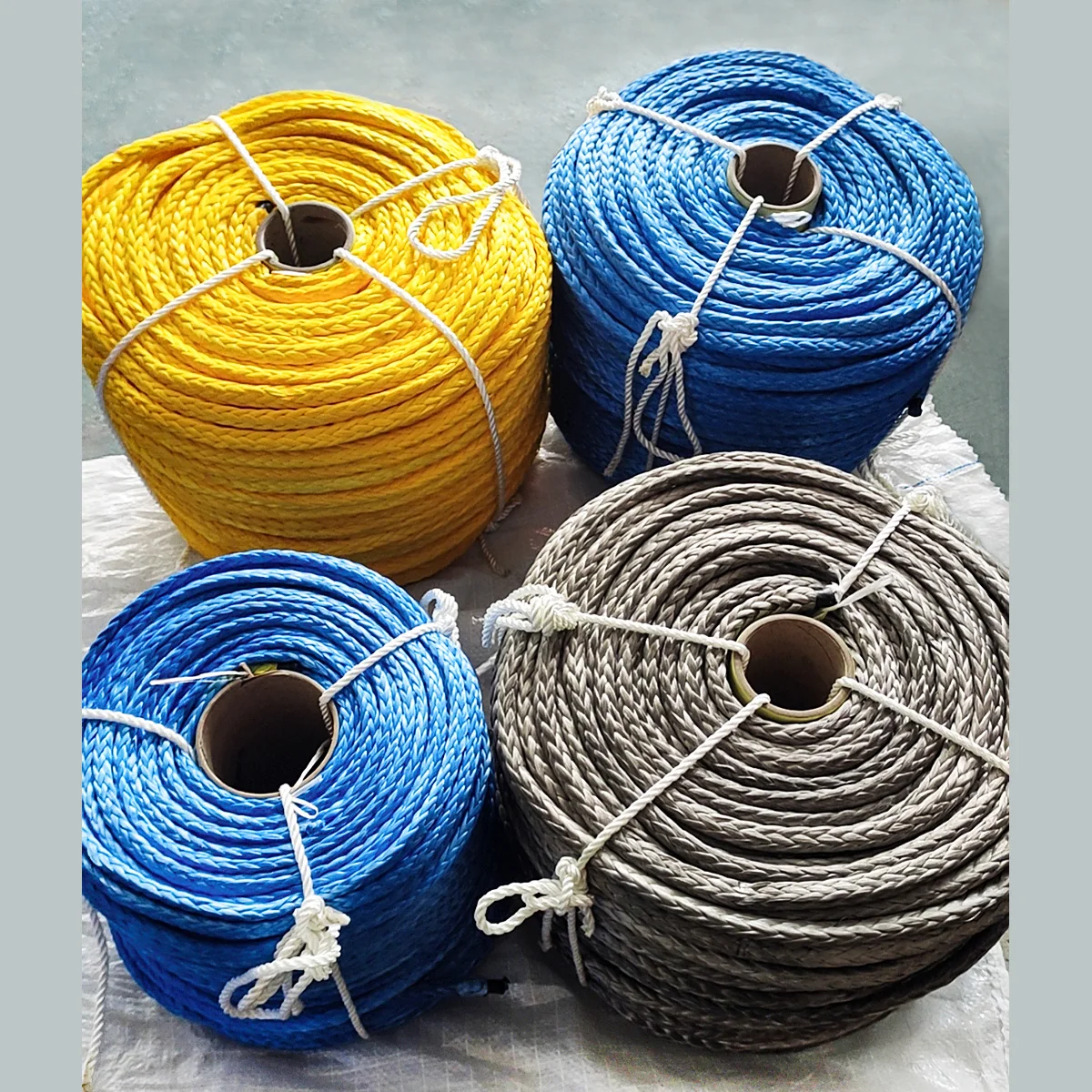 Corde d'amarrage marine en fibre UHMWPE à 12 brins pré-étirée