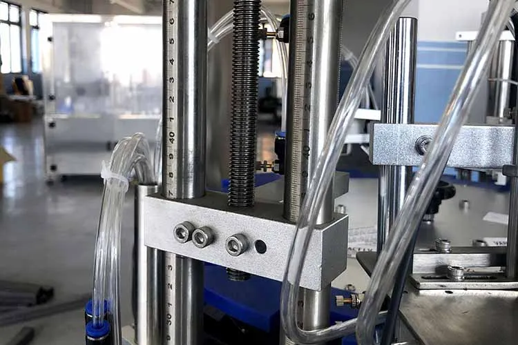 ZH-50 автоматическая вертикальная машина для мыла парфюмерно-косметическая упаковка