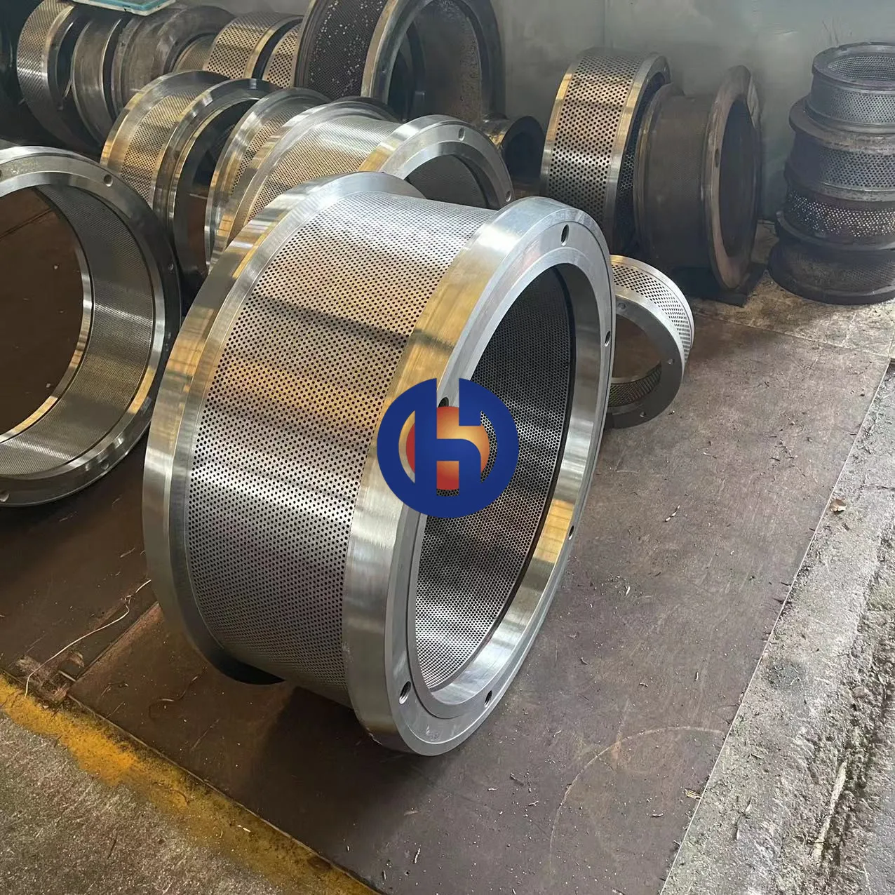 New for MUNCH YEMMAK ZHENGCHANG CPM SZLH Pallet Mill Machine Spare Parts Pelletizer Matrix Matrize Pellet Ring Die 8 Ton/h