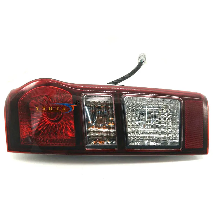 のら　2枚共購入 Wholesale AUTO PARTS 4HG1 NPR HEAD LAMP 8982413270