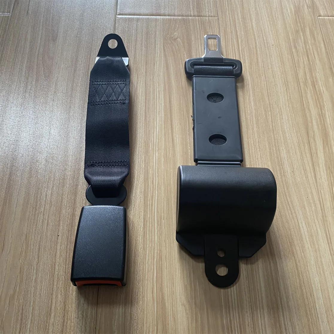 高质量两点自动锁定带套管的伸缩式安全带