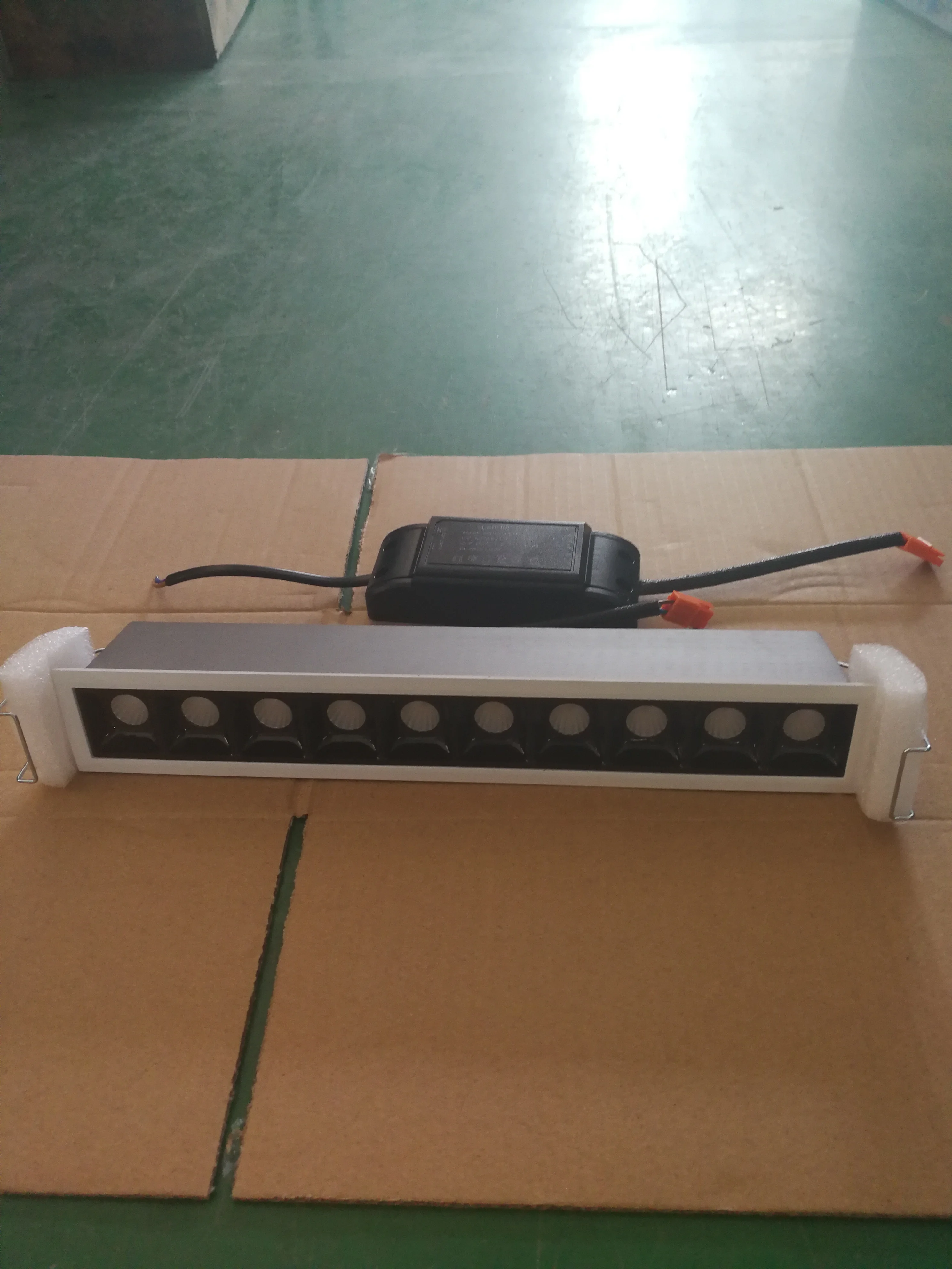 
 Светодиодный встраиваемый Точечный светильник, 10 головок, с алюминиевой фиксированной рамой, 3000 К, с теплым белым светом, потолочный светильник, мини настенная мойка, 20 Вт, Точечный светильник для офиса  