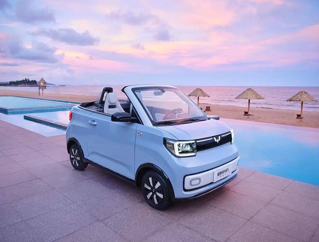 Wuling Mini Electric Vehicle Convertible 2seat Lithium Battery Smart