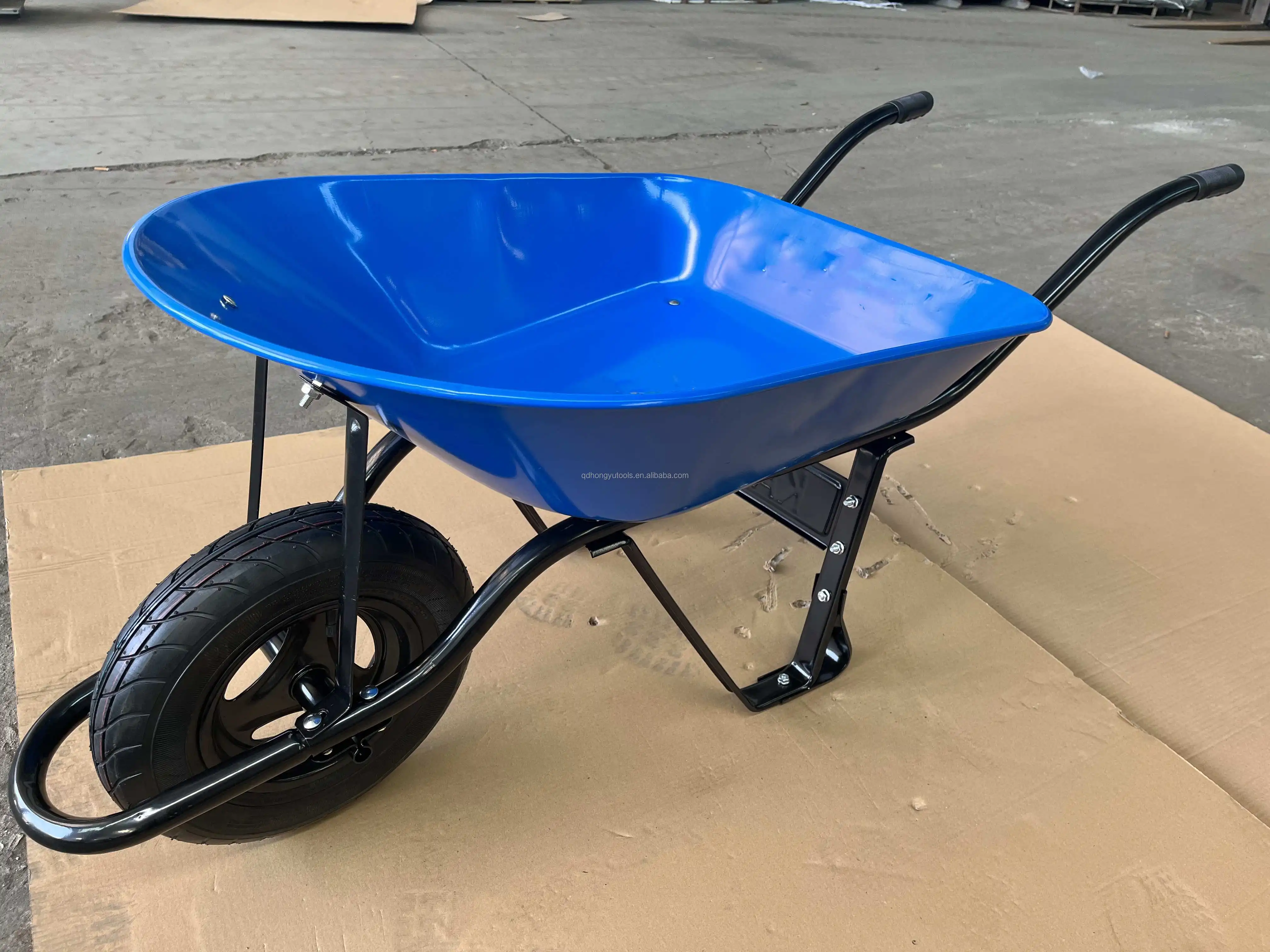 Wheelbarrow Wb7400 Hot Sale In South America Trolley Farm Equipment