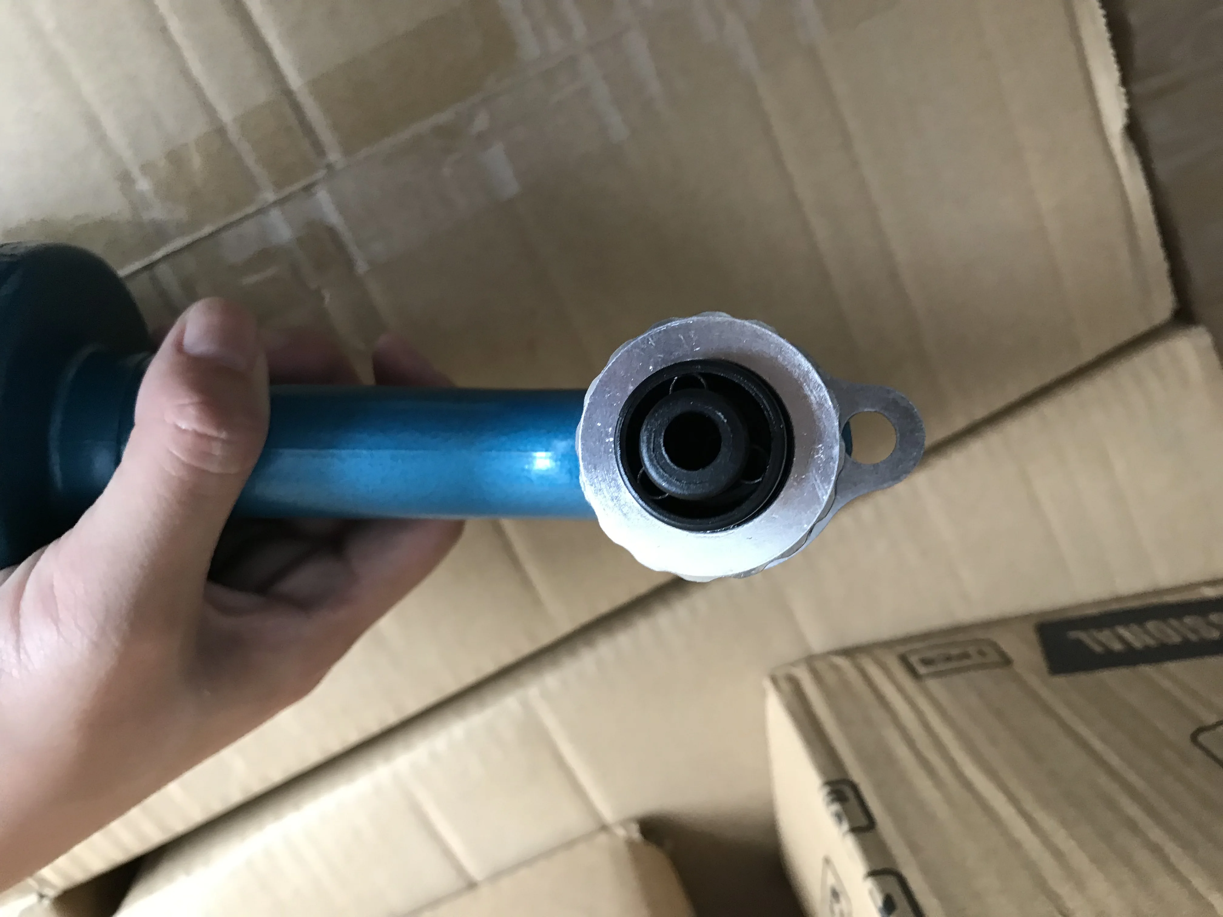 Воздушный клепальник воздушный заклепки gun17 мм синий цвет porpular модель AL01