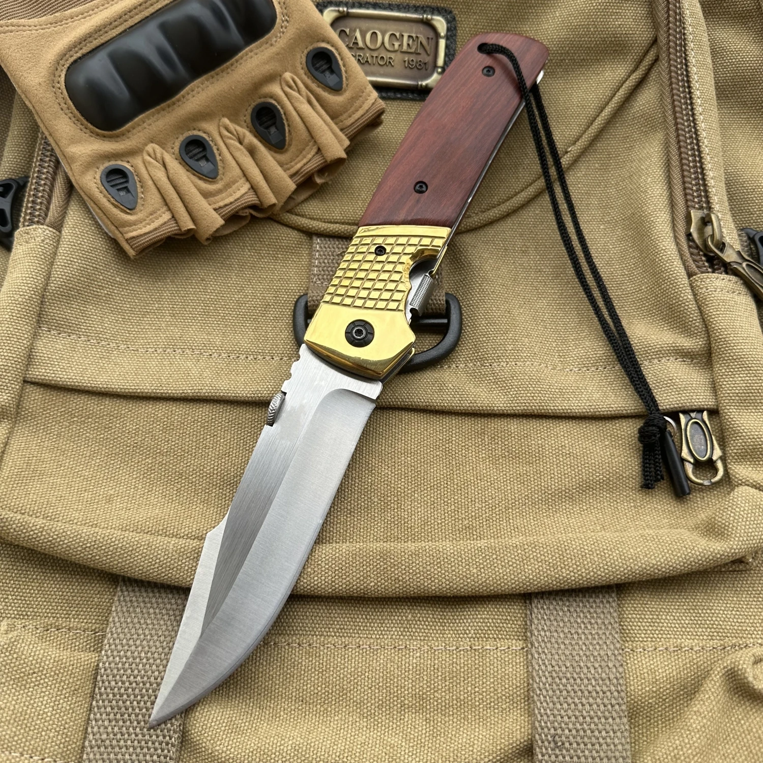 Factory Direct Sale: Multifunctional Outdoor Camping Folding Survival Pocket Knife_voghion.com