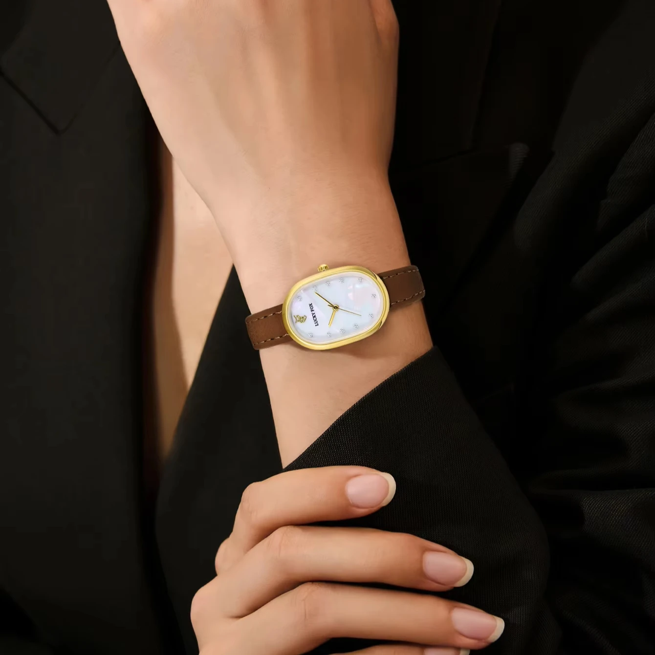 LUCKY FOX Luxury Womens Watch Retro Brown Leather Strap