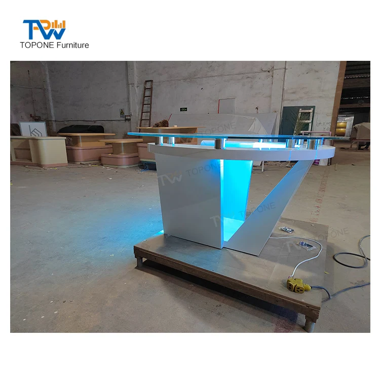 Customized White Big Broadcast Table of Radio TV Broadcasting Equipment Triangle Artificial Stone TV News Desk