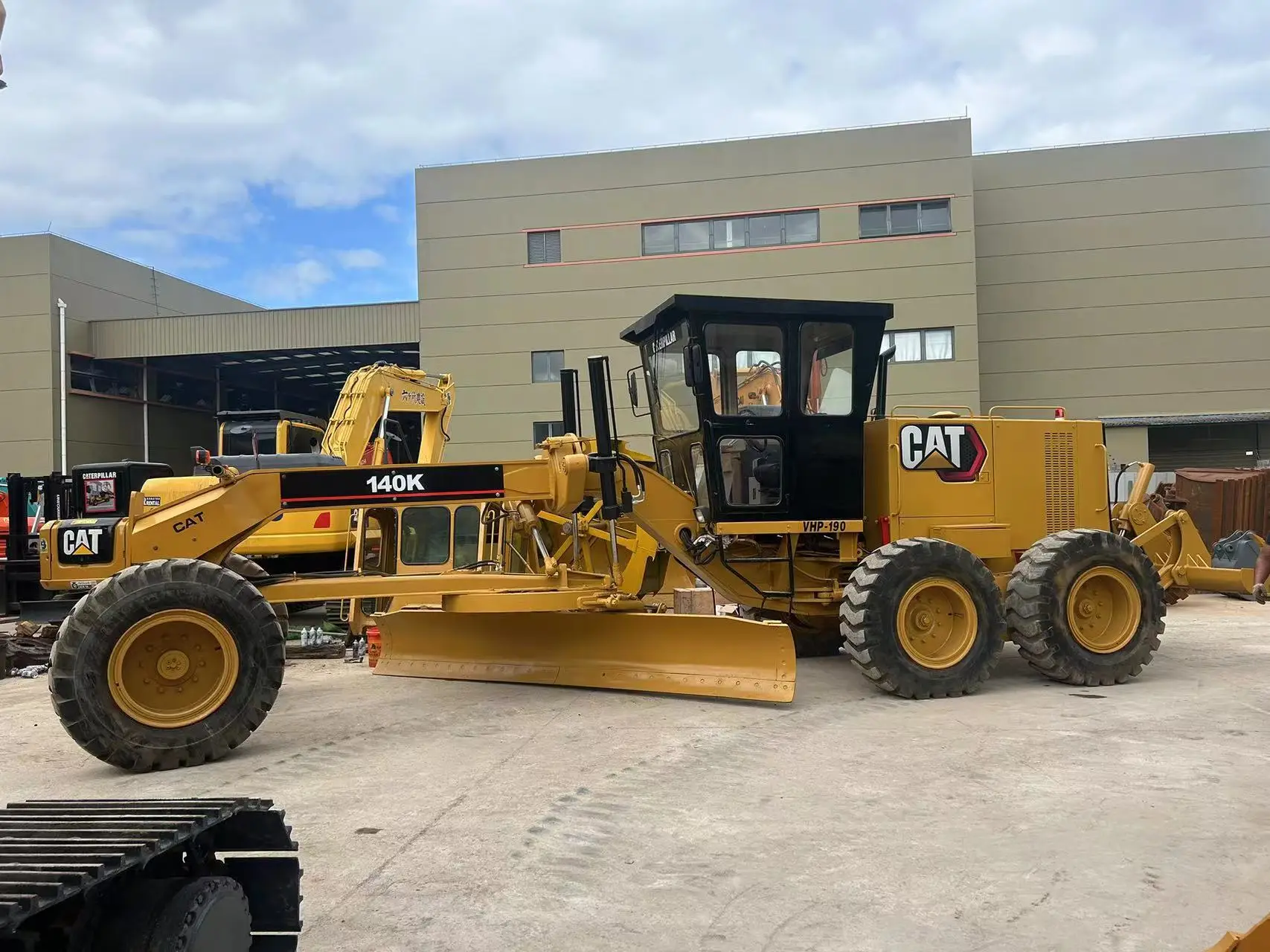 Second Hand Cat Graders Cat140k With Original Never Opened Engine
