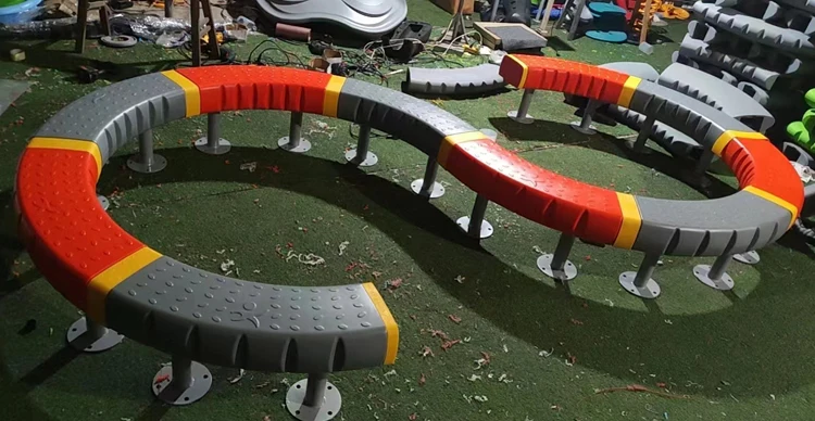 Children's Outdoor Sensory Training Equipment Set S Balance Canoe Bridge Play Equipment Used in Parks School Playgrounds