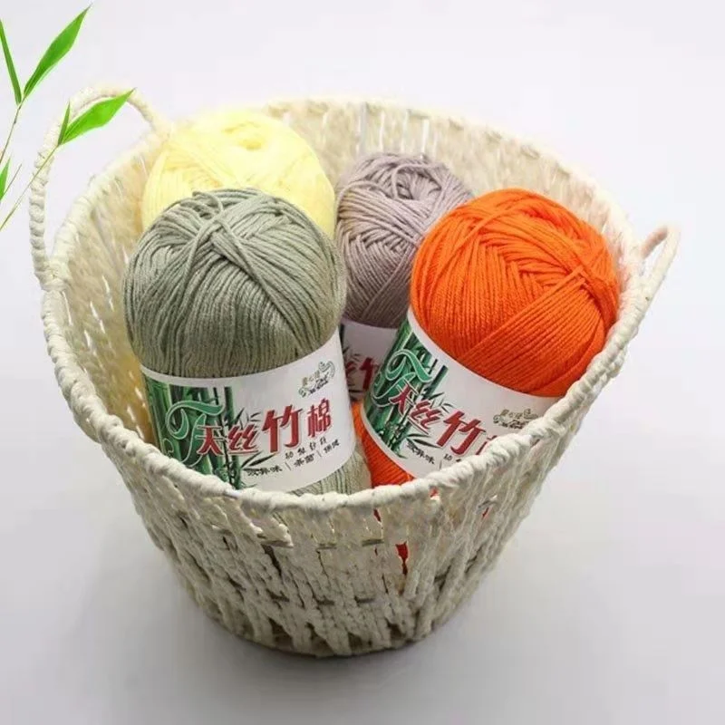 Free Sample 6 Ply 50 g  Factory Price Bamboo Cotton Yarn Super Soft Hand Knitting Blended Yarn