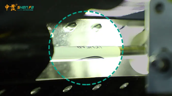 Augenbrauenstift-automatische löschende trocknende UVSiebdruckmaschine für Augenbrauen-Stift