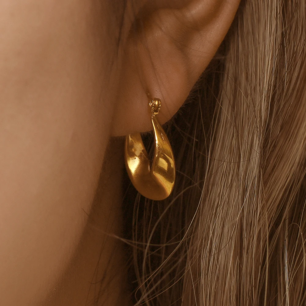 Drop Ship Irregular Hoop Earring 18k Gold Plated Stainless Steel Tarnish Free Wholesale Designer Inspired Earrings