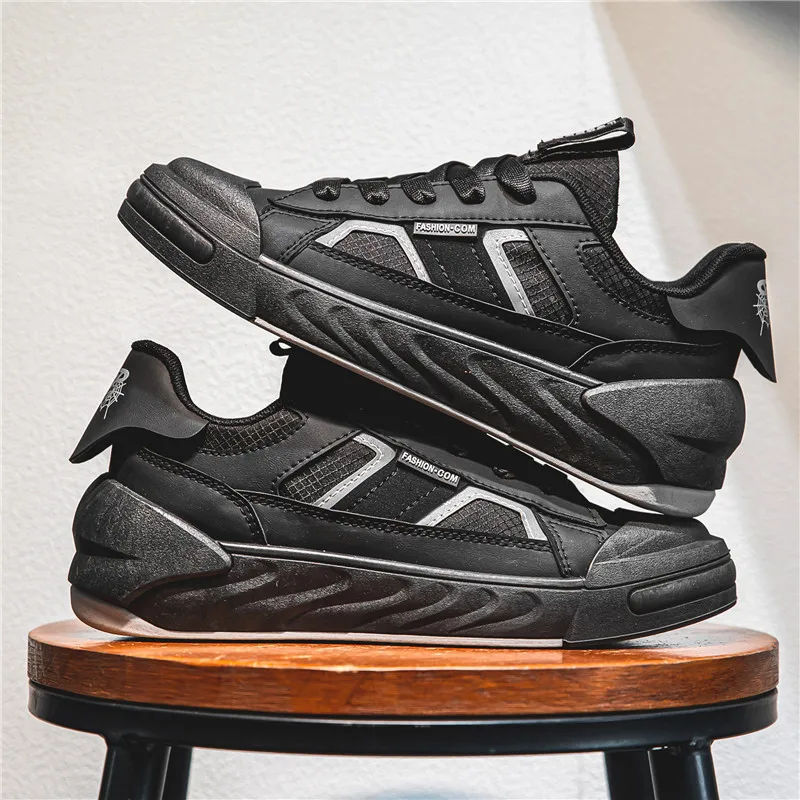 Новейшие повседневные мужские кроссовки