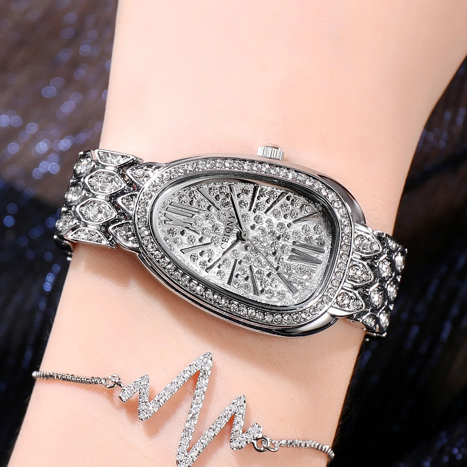 时尚蛇头表盘石英手表女士全钻手镯手表女士手表豪华防水时钟无手镯