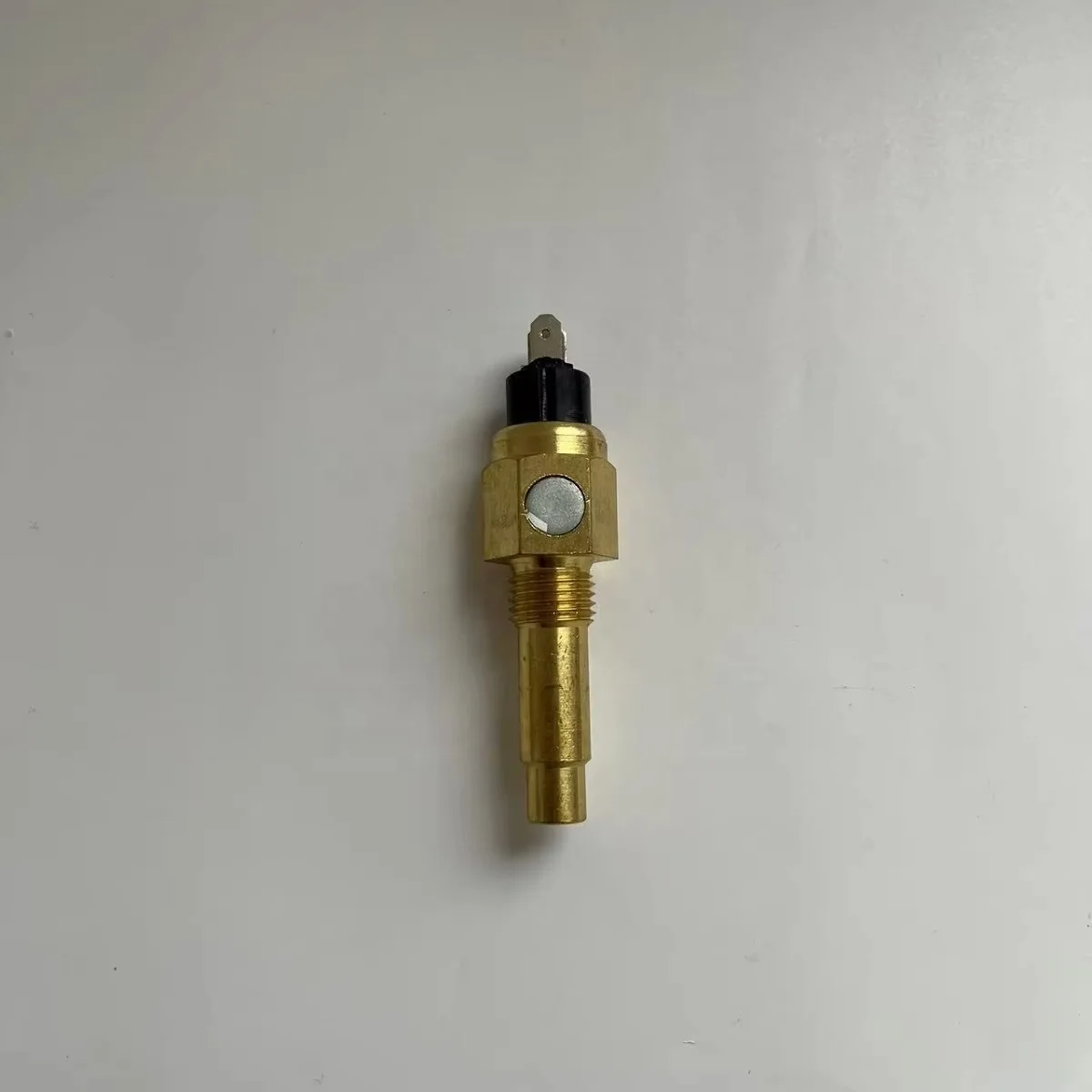 First Class Deutz 01179305 0117 9305 Temper Transmitter Temperature Sensor 1011 2011 Engine