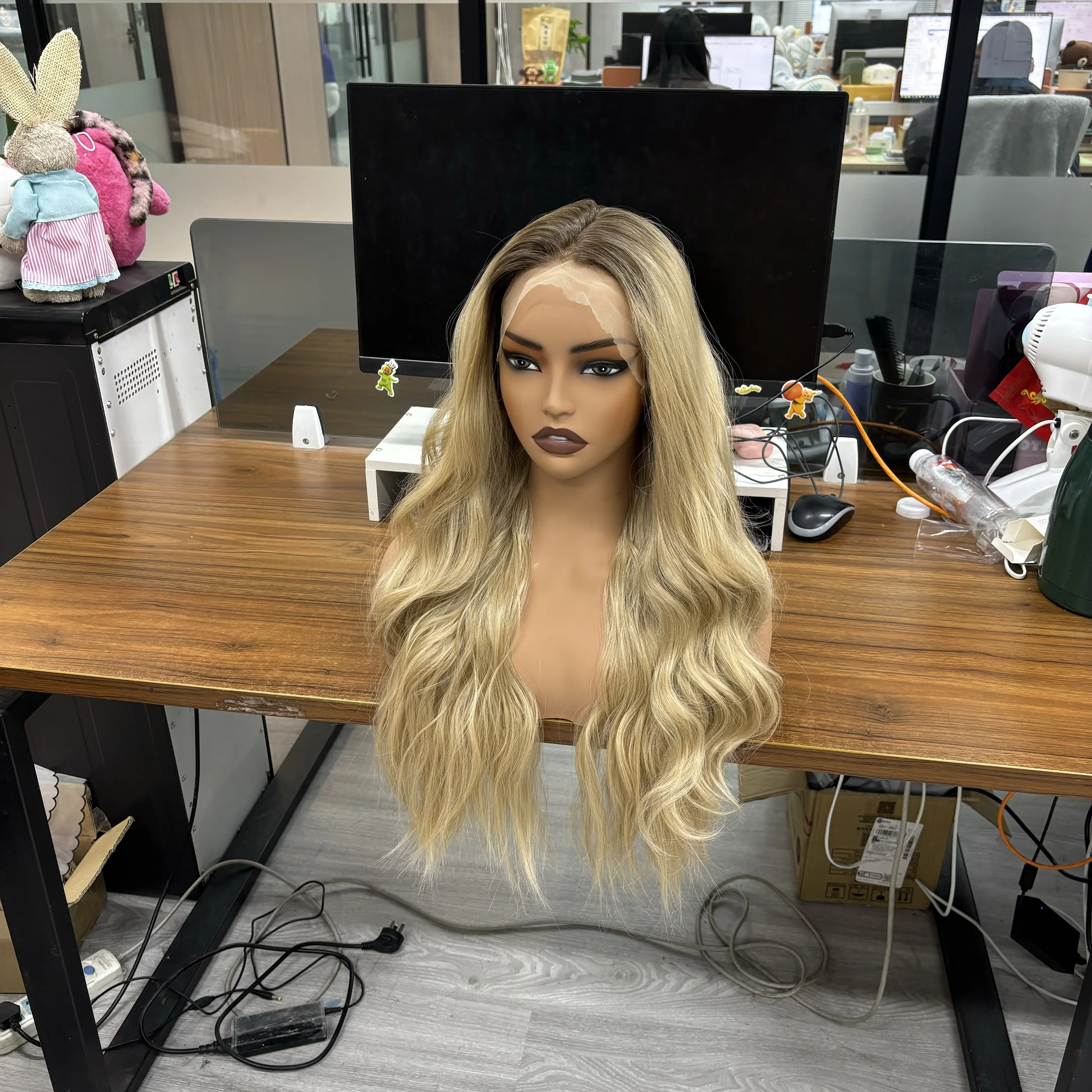 Blonde water wave lace front wig 26inches YUTU 26 Inch 613 Body Wave Blonde Lace Front Wig Human Hair  main image 2