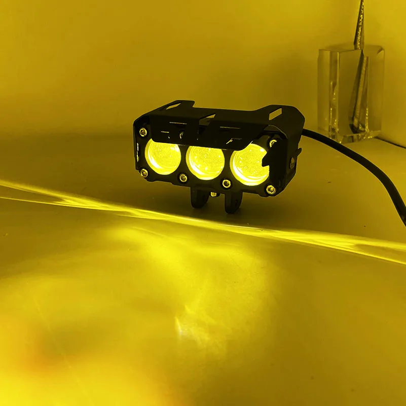 Motorcycle LED Spotlight Tri Lens Projector White Yellow Headlight Fog Light Auxiliary Lamp for Trucks SUVs UTVs Car 12V 24V