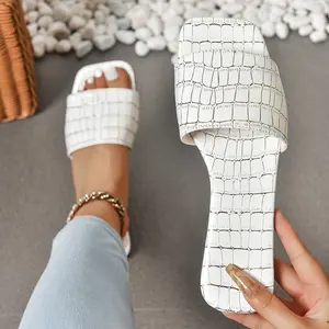 Summer Fashion Women's Solid Color crocodile Print Flat Large Size slippers