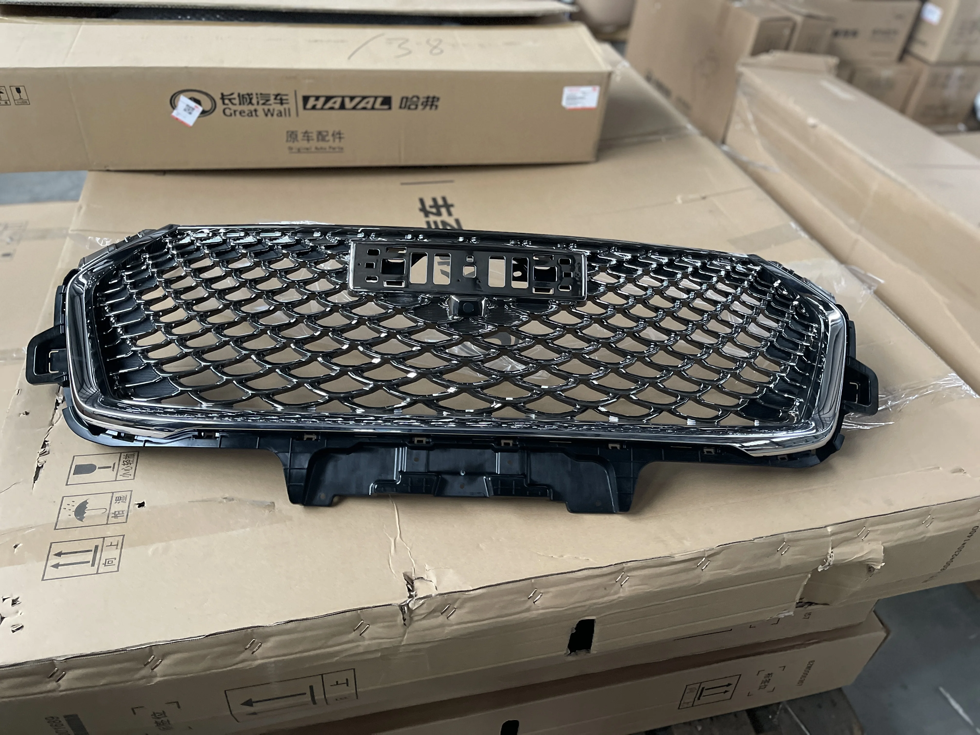 #10821131 Lightweight Original Offical Genuine Auto Body Parts MG Car Radiator Grille Assy manufacture