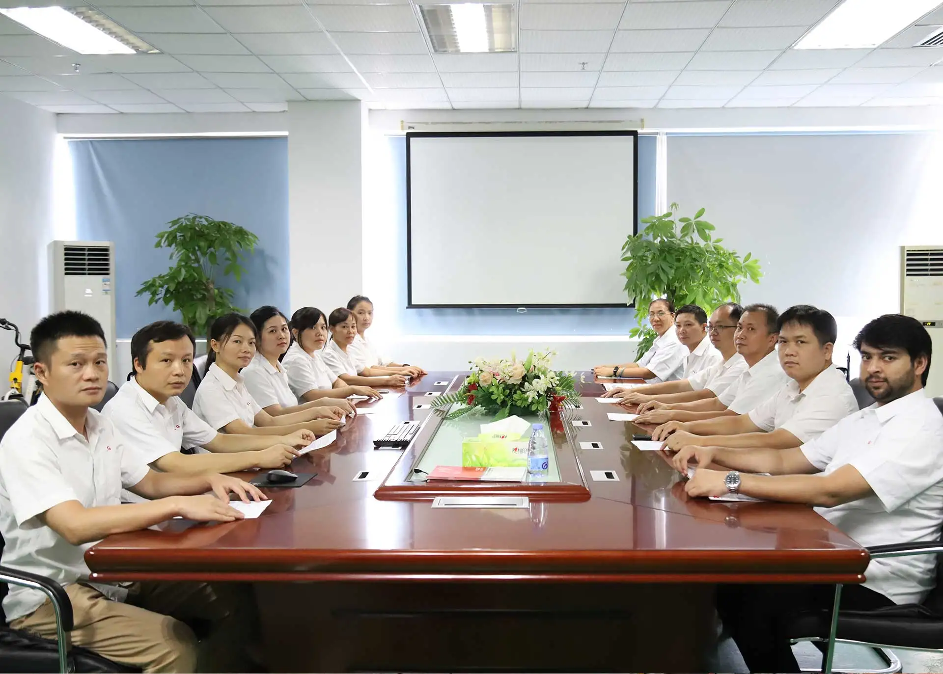 Shenzhen VLG Wireless Technology Co., Ltd. 3