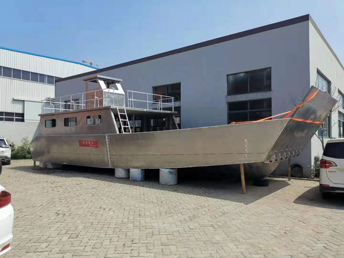 YAMANE YACHT High Cabin Big Capacity 50ft Aluminum Transportation Boat Offshore Landing Craft