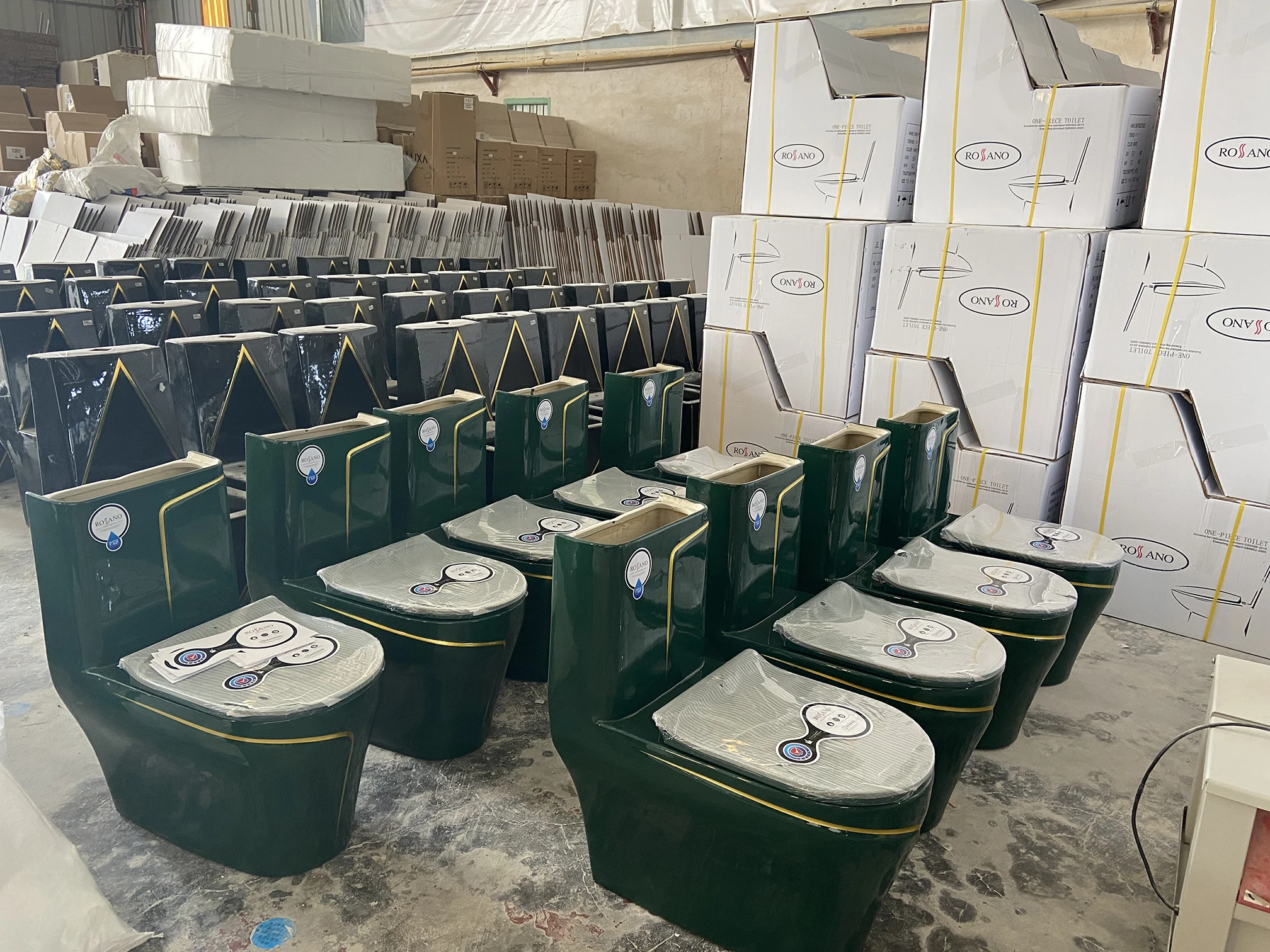 Modern Luxury Green Color Water Closet Ceramic Commode Toilet Bowl Bathroom Wall Hung Sink One