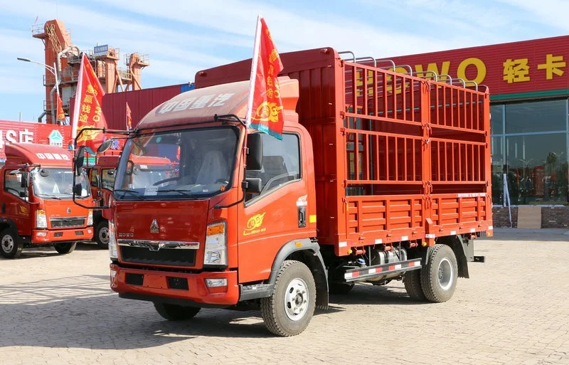 HOWO Fence Type Delivery  4x2 6 Wheel Small 2 Ton 5 Ton Mini Cargo Trucks