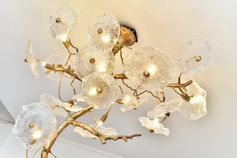 MEEROSEE Flower Branch Chandeliers Pendant Lamp Lampara De Techo Chandelier Crystal Lights Luxury MD87011