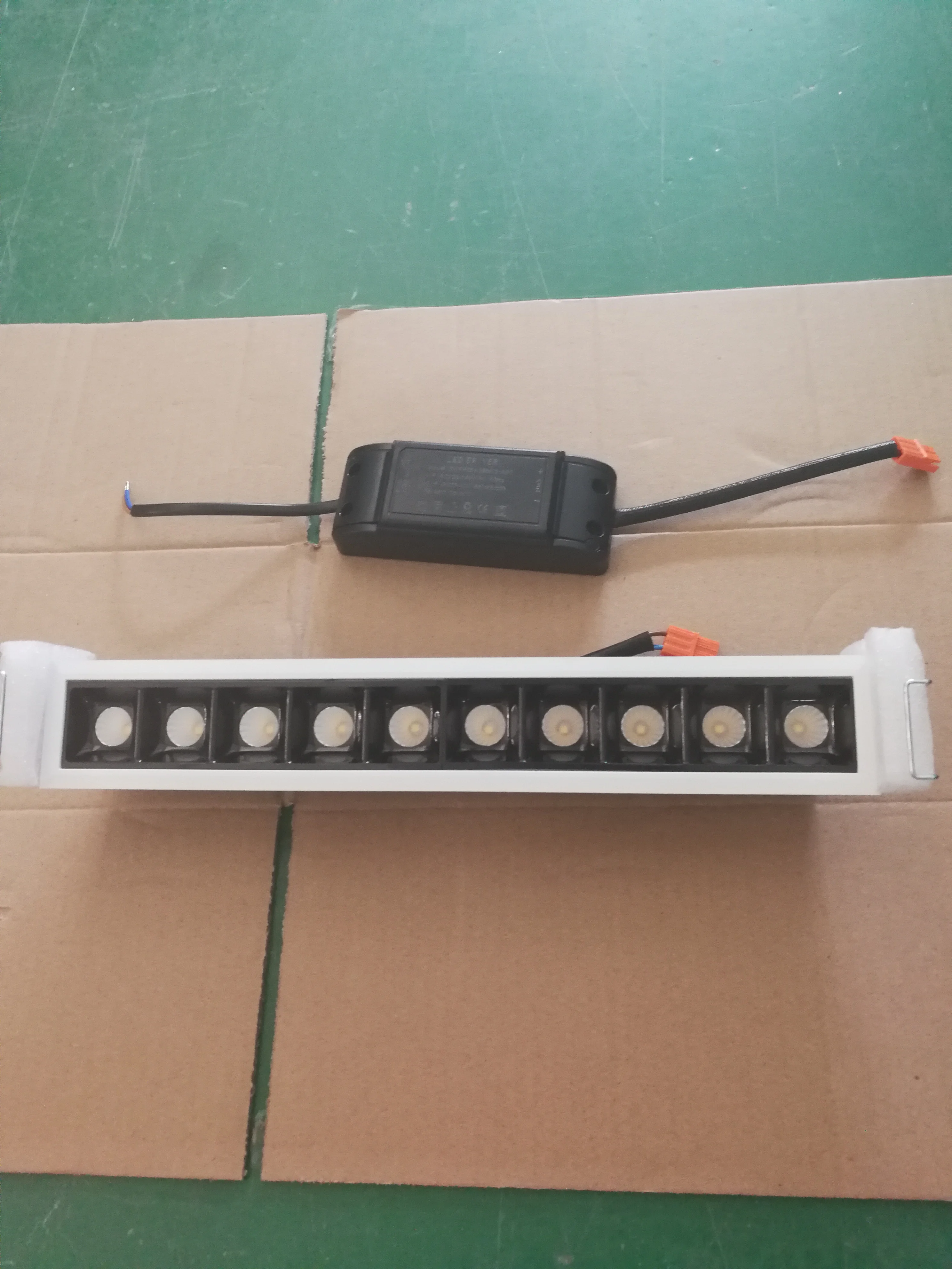 
 Светодиодный встраиваемый Точечный светильник, 10 головок, с алюминиевой фиксированной рамой, 3000 К, с теплым белым светом, потолочный светильник, мини настенная мойка, 20 Вт, Точечный светильник для офиса  