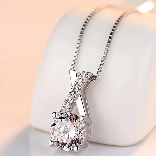 2025 Trend  China Factory Latest Designs Moissanite Diamond Necklace Charms for Women