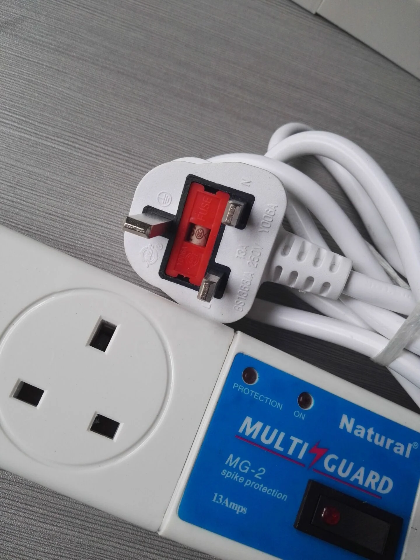 MultiGuard Surge Protector 1.5m extension lead 4 UK Sockets - Sollatek