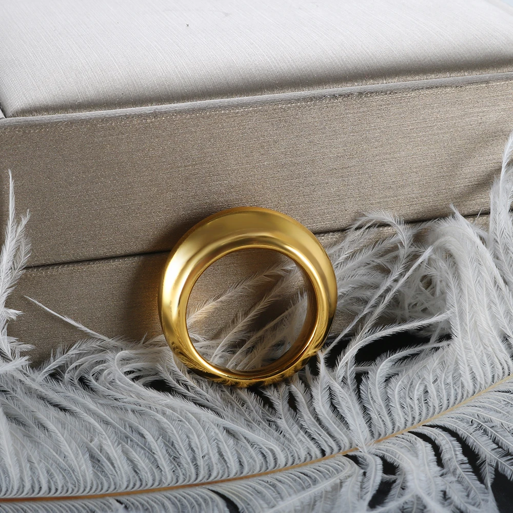 Men Simple Design Round Shape Gold Color Waterproof Korean Ins Street Style Concave Convex Arc Ring Customize Name Rings