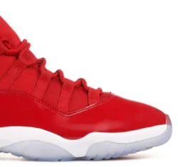 Гамма-синего и белого цвета; Цвета: серебристый металлик, Платиновый оттенок низкая тренажерный зал красный Ретро Bred AJ11 баскетбольные кеды для мужчин EU40-47