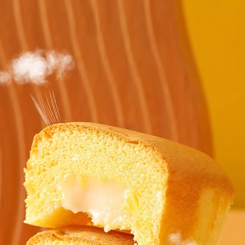 New Arrival Chinese Soft Cream Flavor Stuffed Egg Cake Sponge Cake Breakfast Snacks Tea Cakes Pastry Cream Box 300g Wholesale