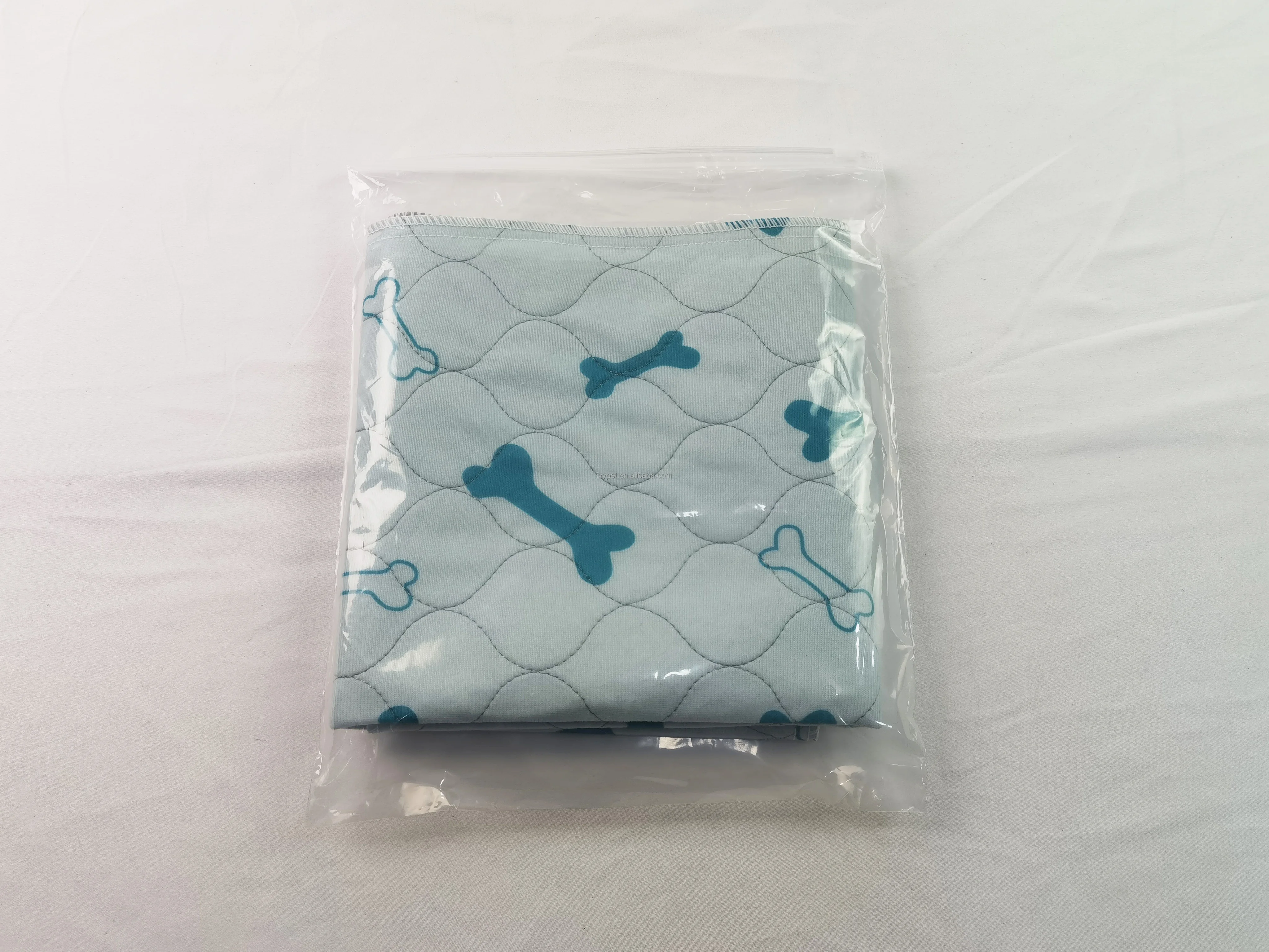 Washable Puppy Pads Dog Training Pads Waterproof dog pee pads supplier