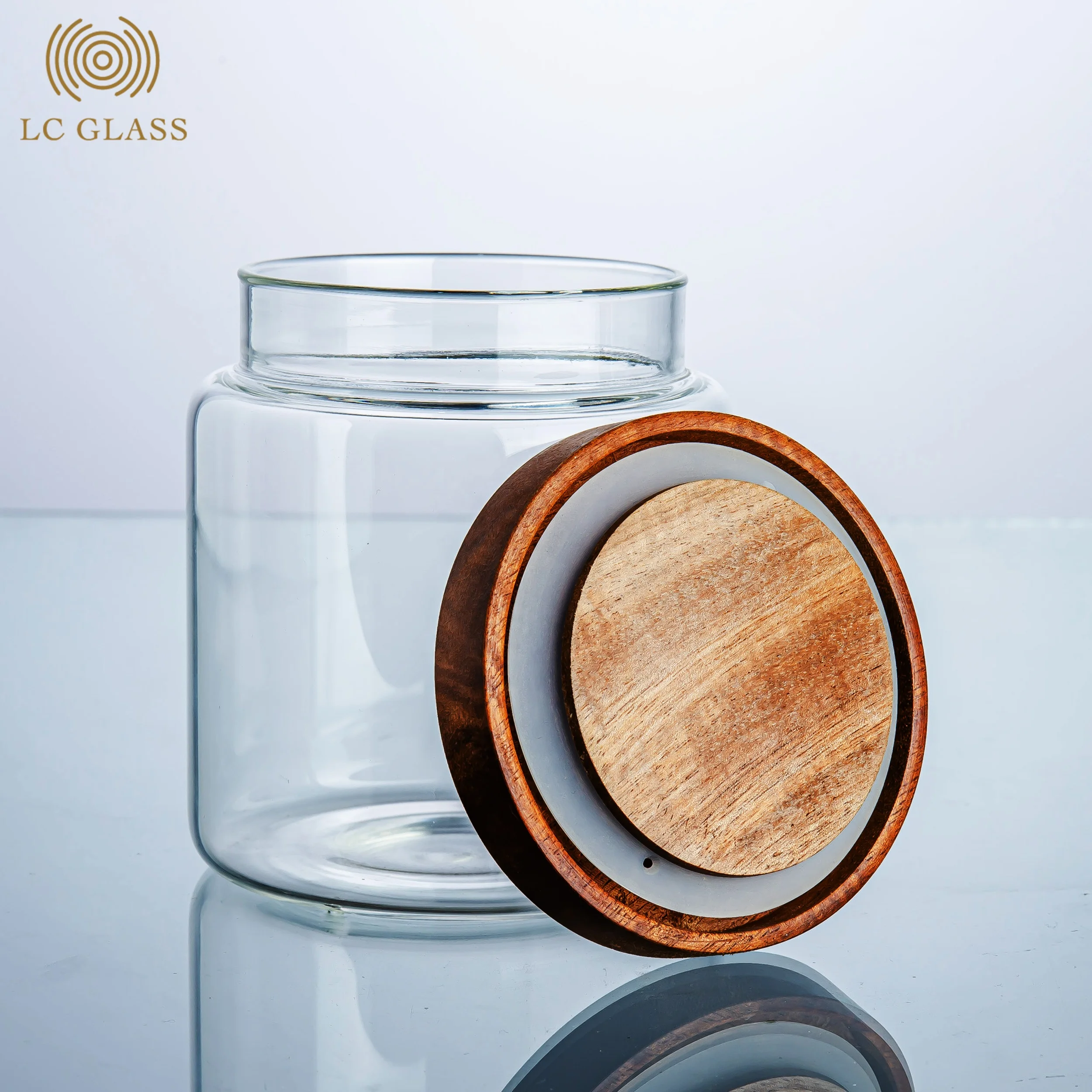 High Quality Selling Borosilicate Glass Storage Jar Food Container with Clamp Airtight Bamboo Wooden Lid