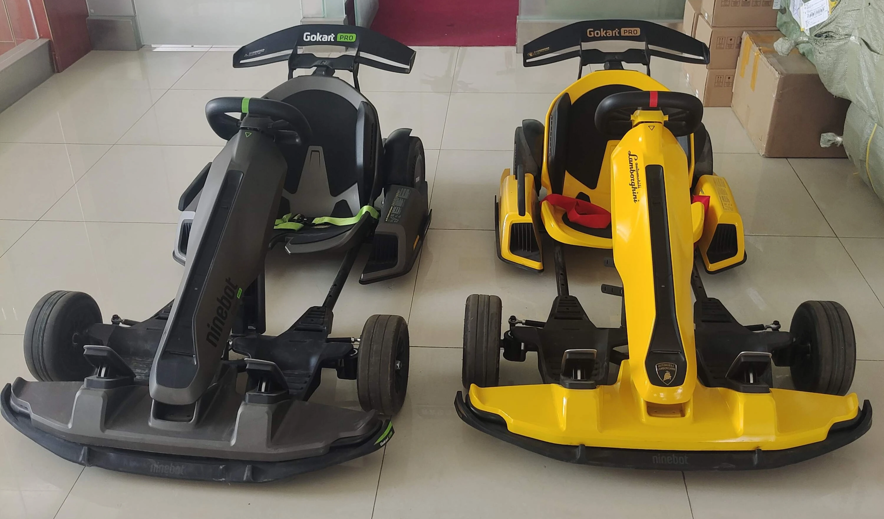 ナインボット　ランボルギーニ Xiaomi ninebot gokart proとlamborghini go kart kit scooter