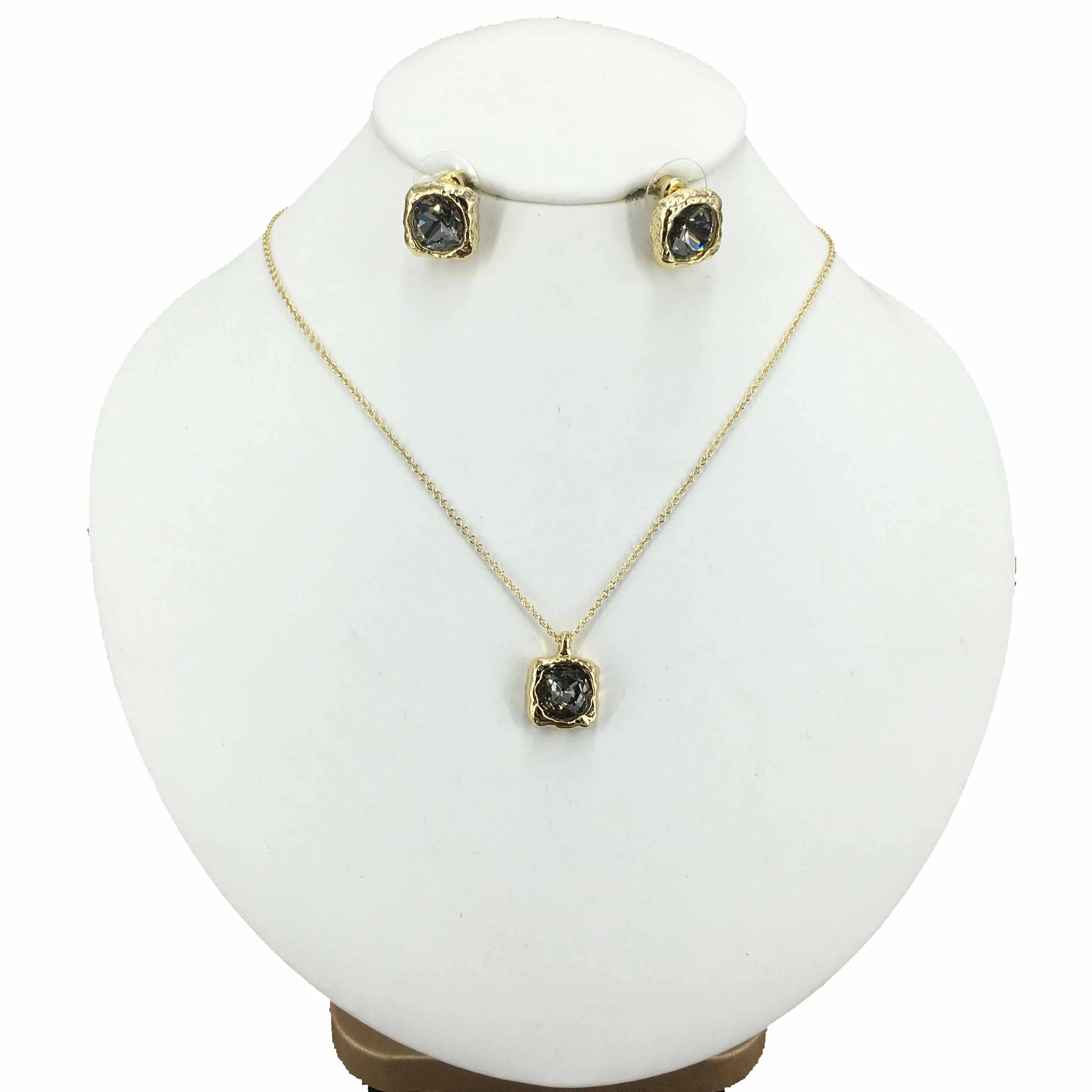 Wholesale 18k Gold Plated Stainless Steel Gift Waterproof Necklace