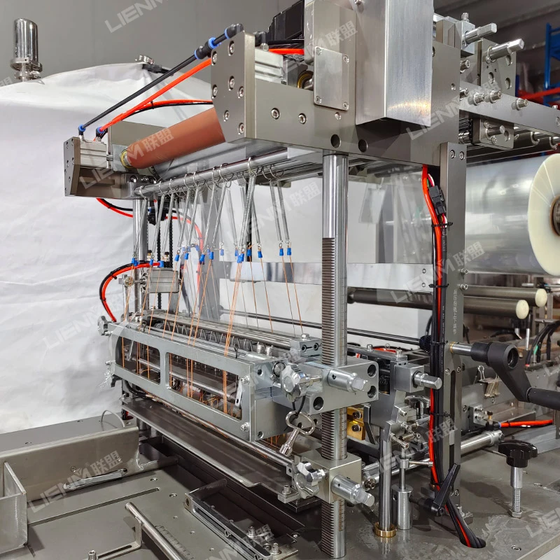 LIENM Automatic Small Box Cellophane Overwrapping Machine Cigarettes Box Carton Cellophane Wrapping Machine
