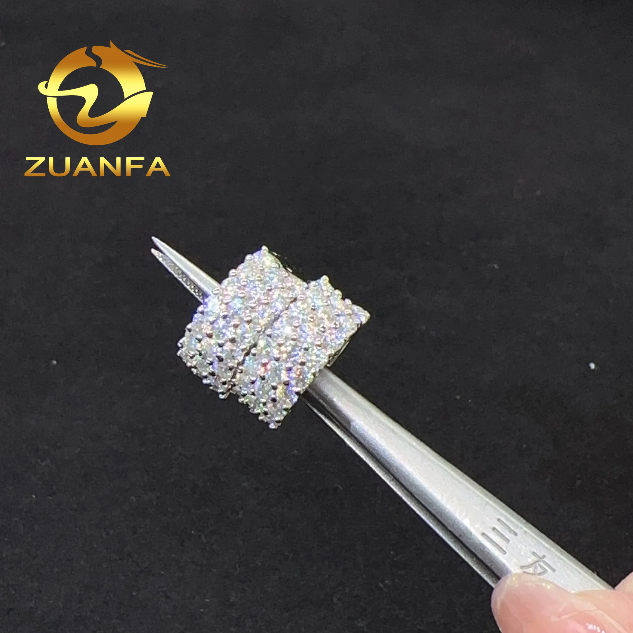 Lllunimon Moissanite Piccolo Orecchini A Cerchio per Gli Uomini Delle Donne 925 Argento Sterling Moissanite Huggie Orecchini Piccoli Orecchini Moissanite,Nero