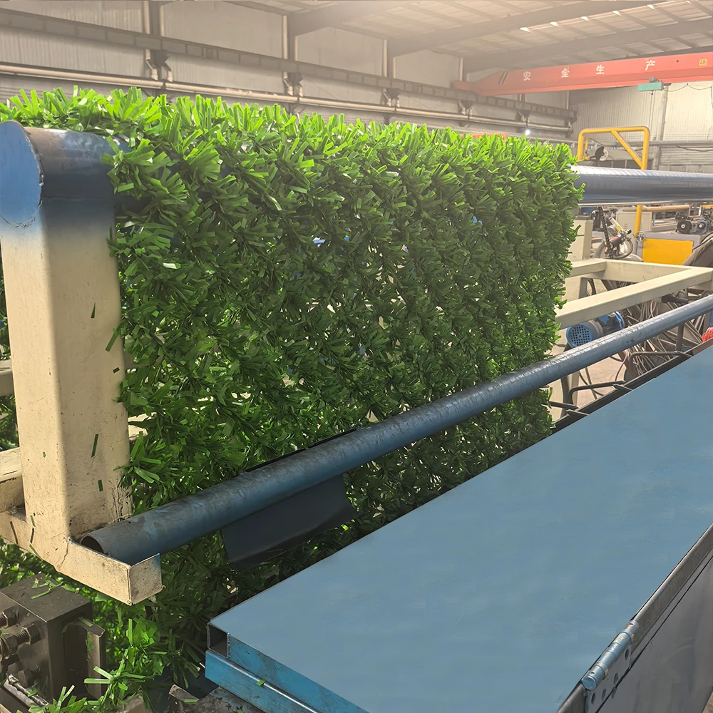 Fully Automatic Artificial Grass Fence Making Machine With 45x45 Mesh Size Plastic Pvc