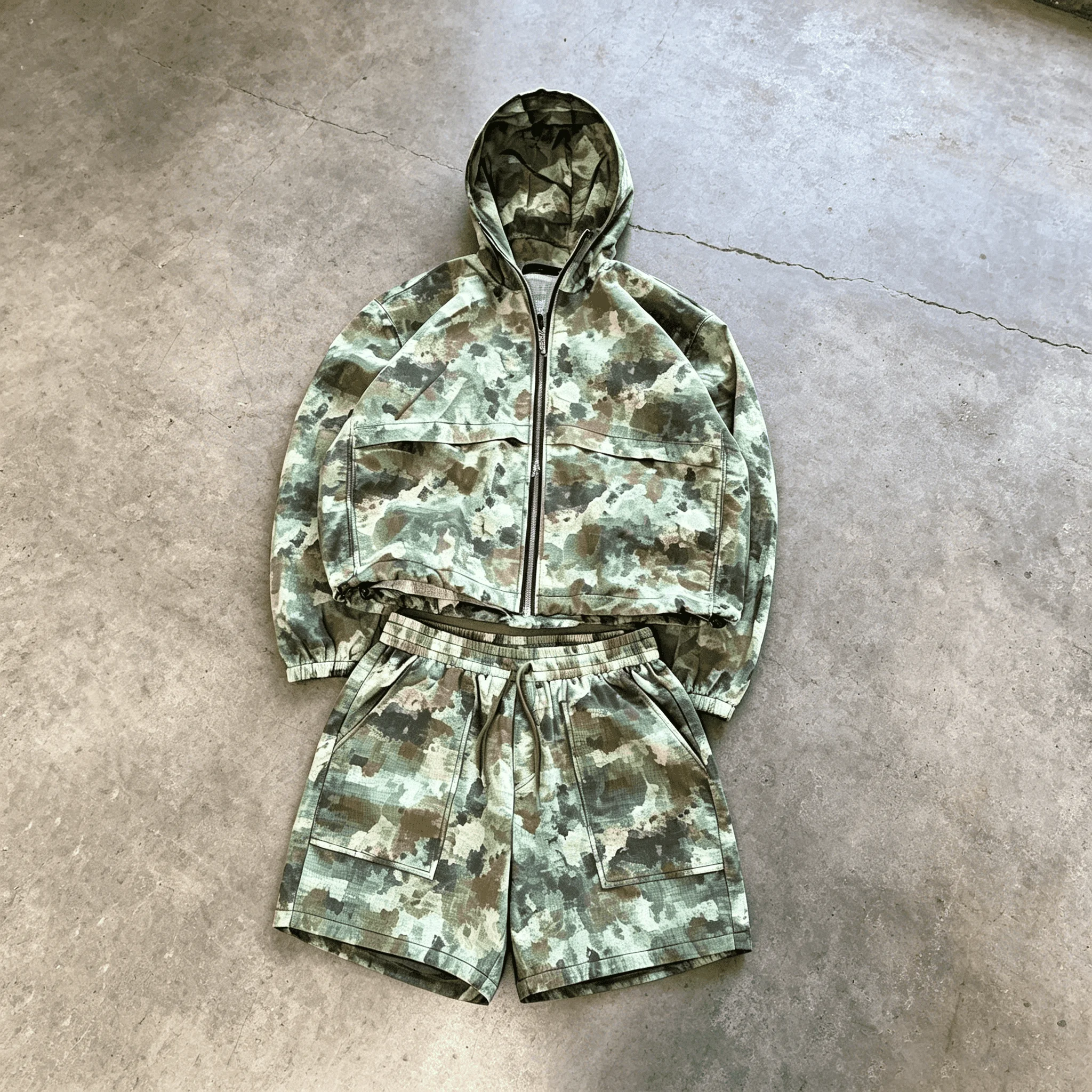 Men's Camo Print 2 Piece Tracksuit Set Hooded Zip up Jacket and Shorts Streetwear Outfit Camouflage Print Jacket and Short Sets gallery 7