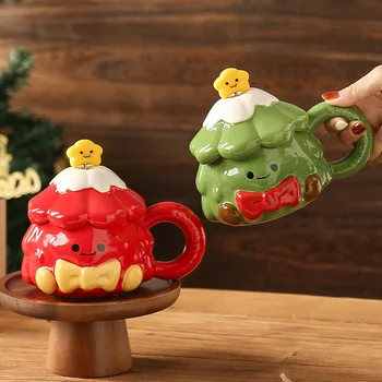 Hot Style Creative Cups Christmas Theme Coffee Mug Cute Christmas Tree School and Office and Gift Handgrip  Cup With Lid 3d Mug