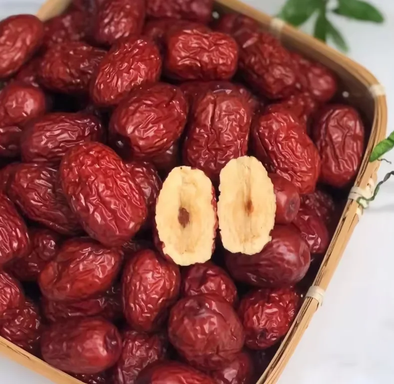 China jujube plant jujube fresh fruit red natural dried dates jujube for sale factory