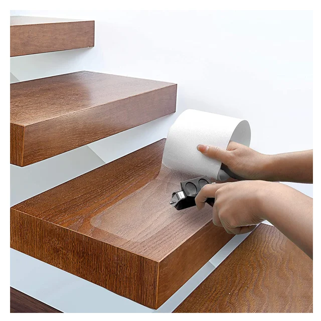 Bande Antidérapante Adhésive pour Escaliers, Friction, Abrasif pour les Sécurité, Escabeau, Intérieur, Extérieur, Haute Traction, 15CM x 5M, Noir