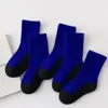 Azul oscuro